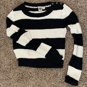 Roxy sweater